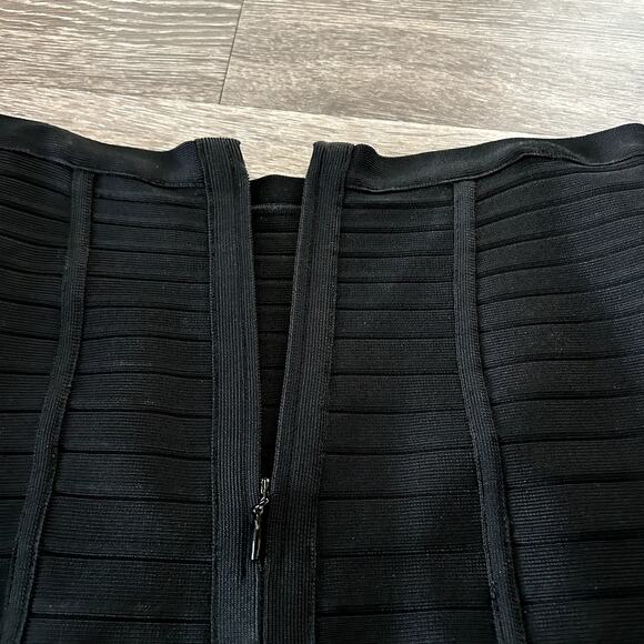 Hervé Léger by Max Azria Black Bandage Sia Skirt Size Medium Knee Length Bodycon - Picture 11 of 16